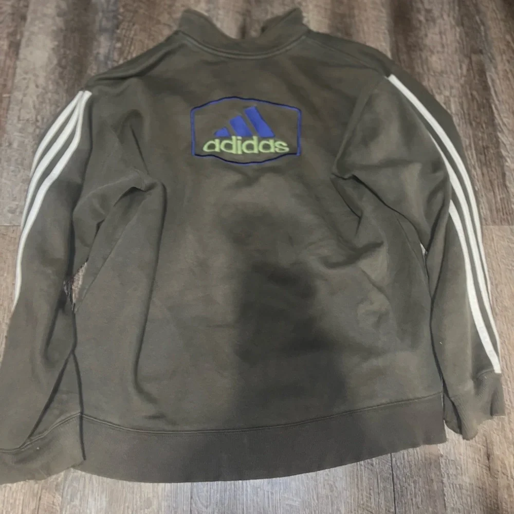 Adidas Sweatshirt Embroidered Vintage Pullover Retro 90s Youth XL‎